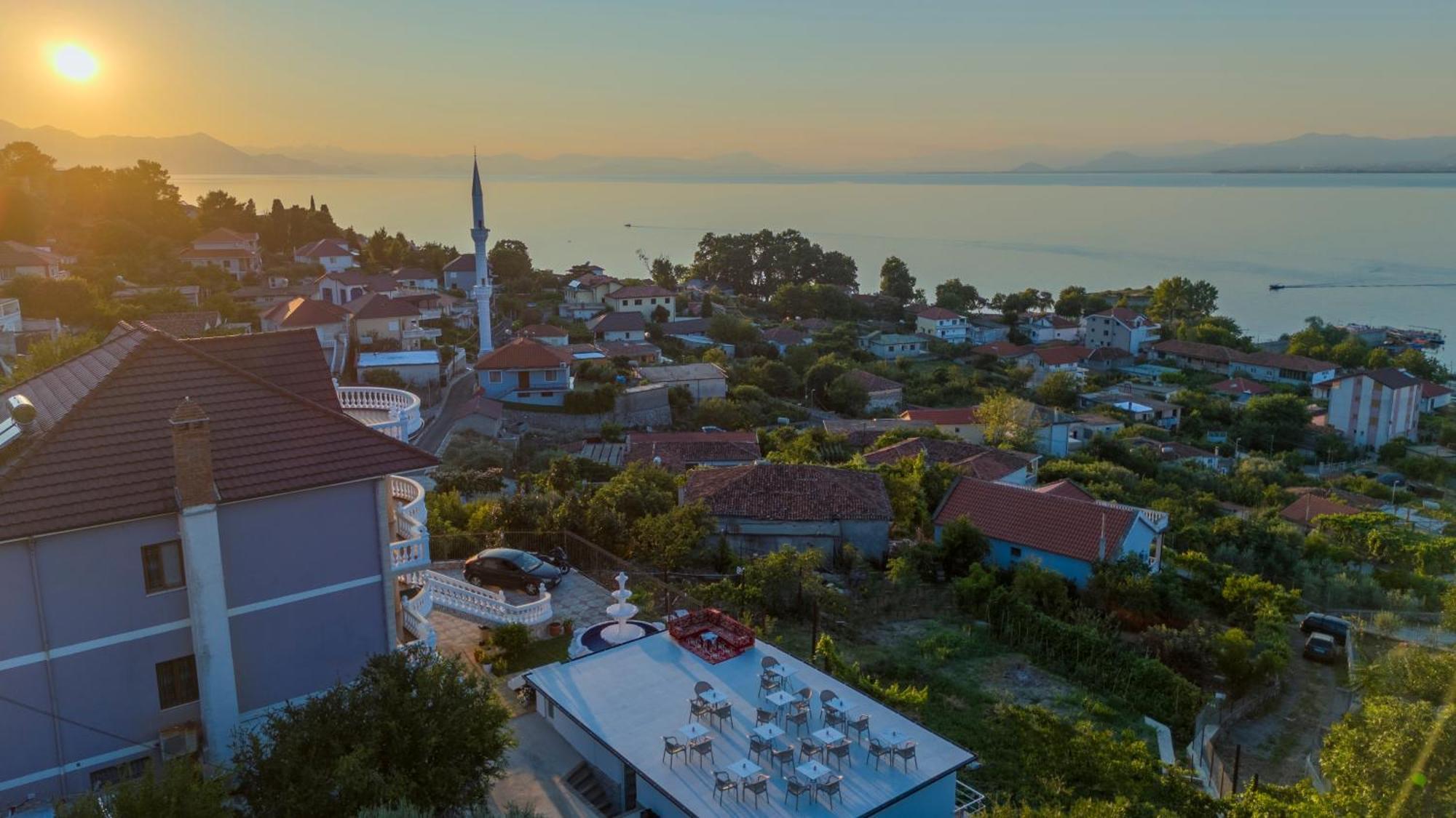 Vila Sela Shkodër Esterno foto