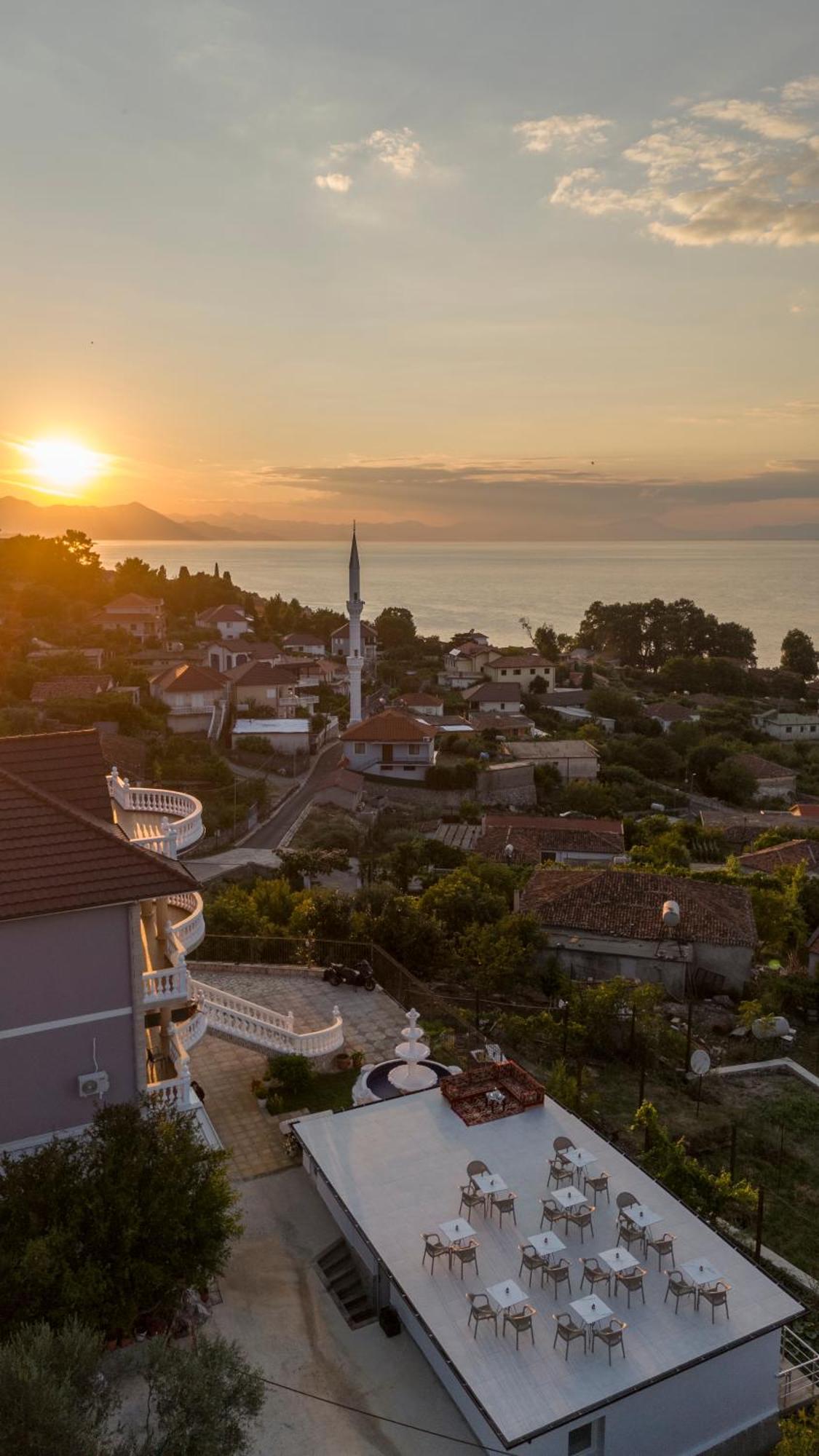 Vila Sela Shkodër Esterno foto